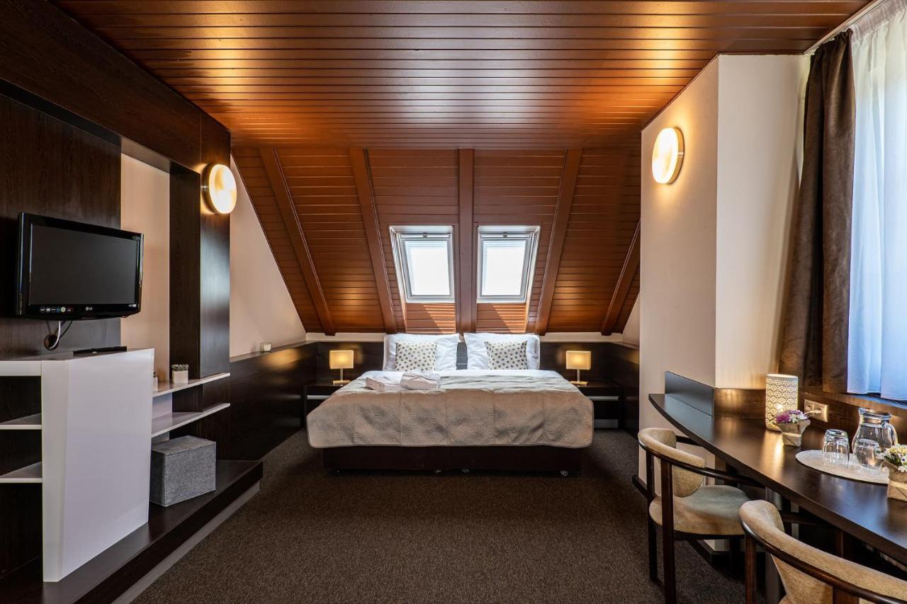 Wellness Hotel Pod Kycmolem Horní Lomná Kültér fotó